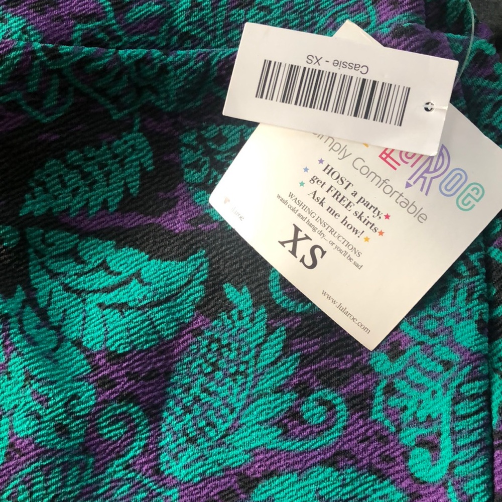 XS LuLaRoe Cassie skirt
